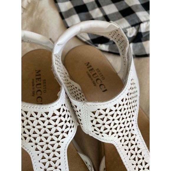 New Sesto Meucci Italian Leather White Floral Strap Open Weave Sandals 8 M - Picture 2 of 6